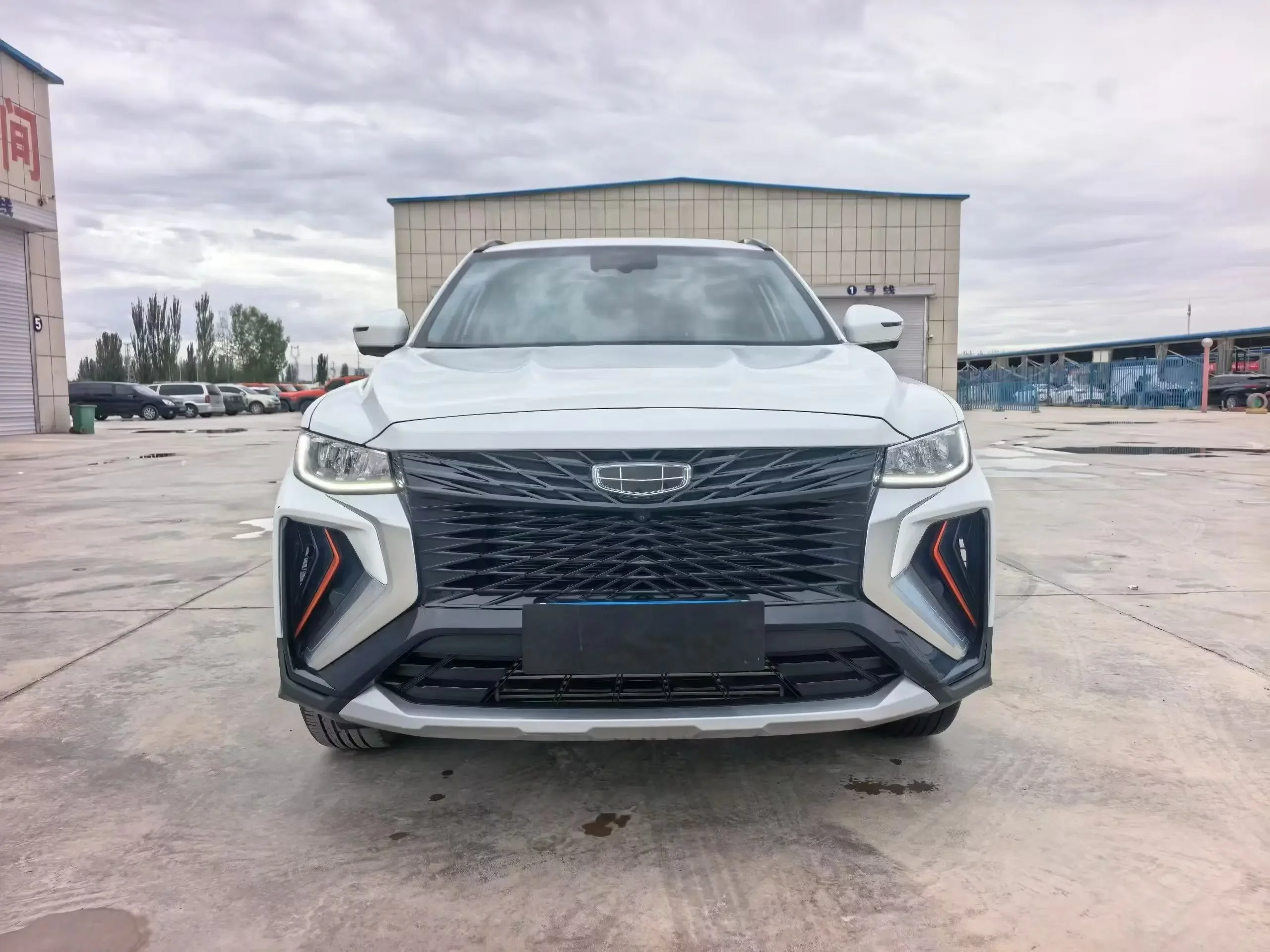 Geely Atlas