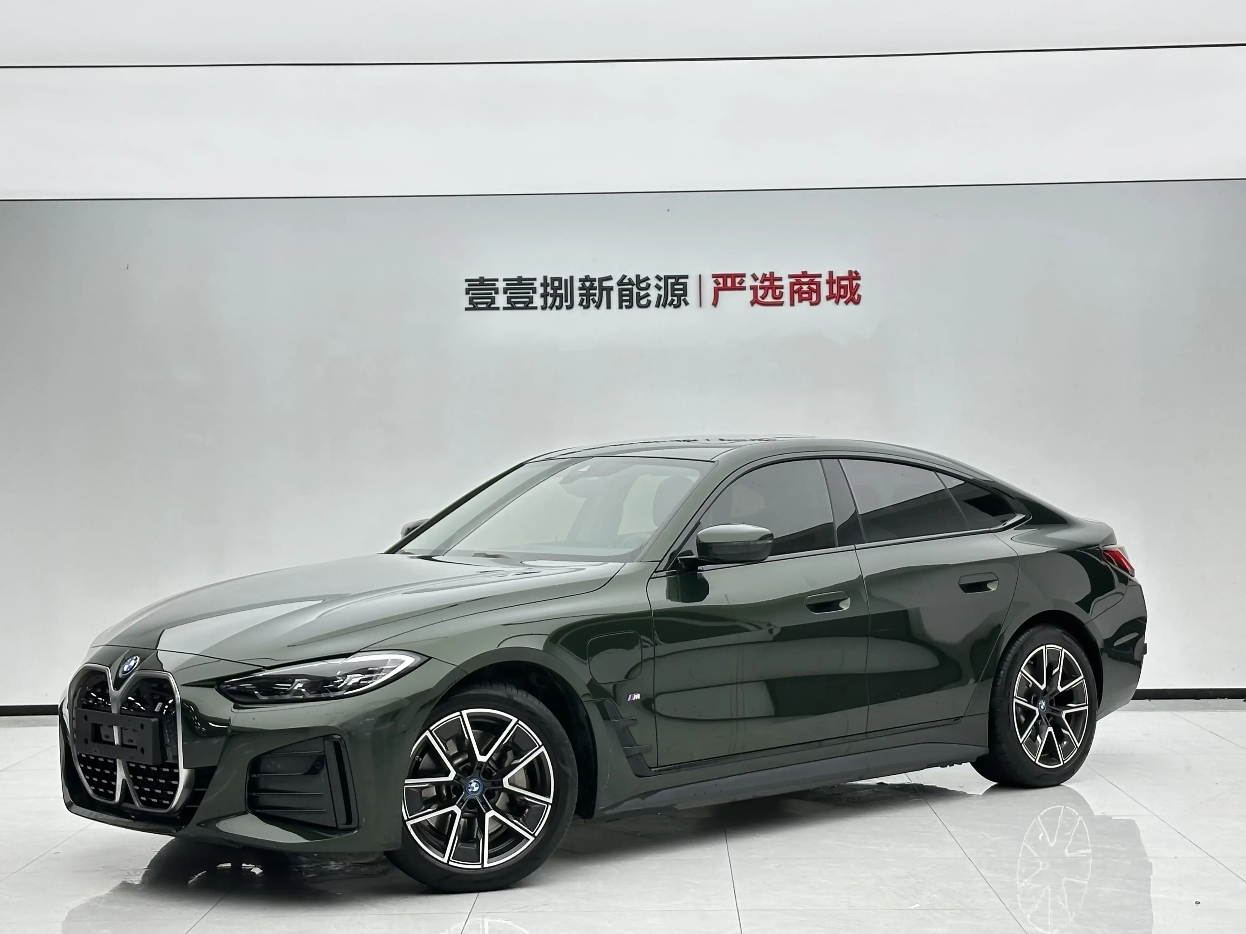 BMW i4  из Китая