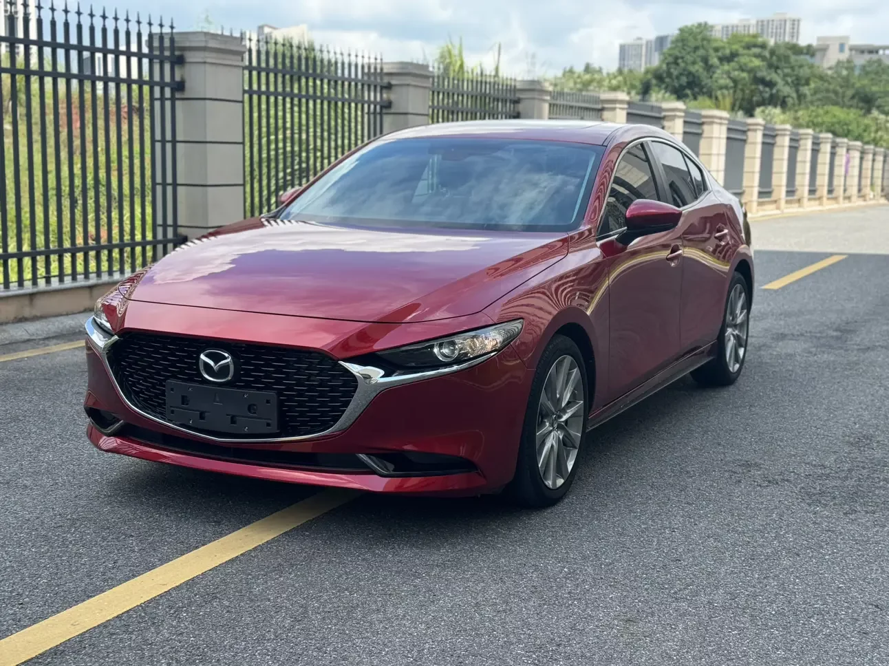 Mazda Axela (Mazda3)  из Китая