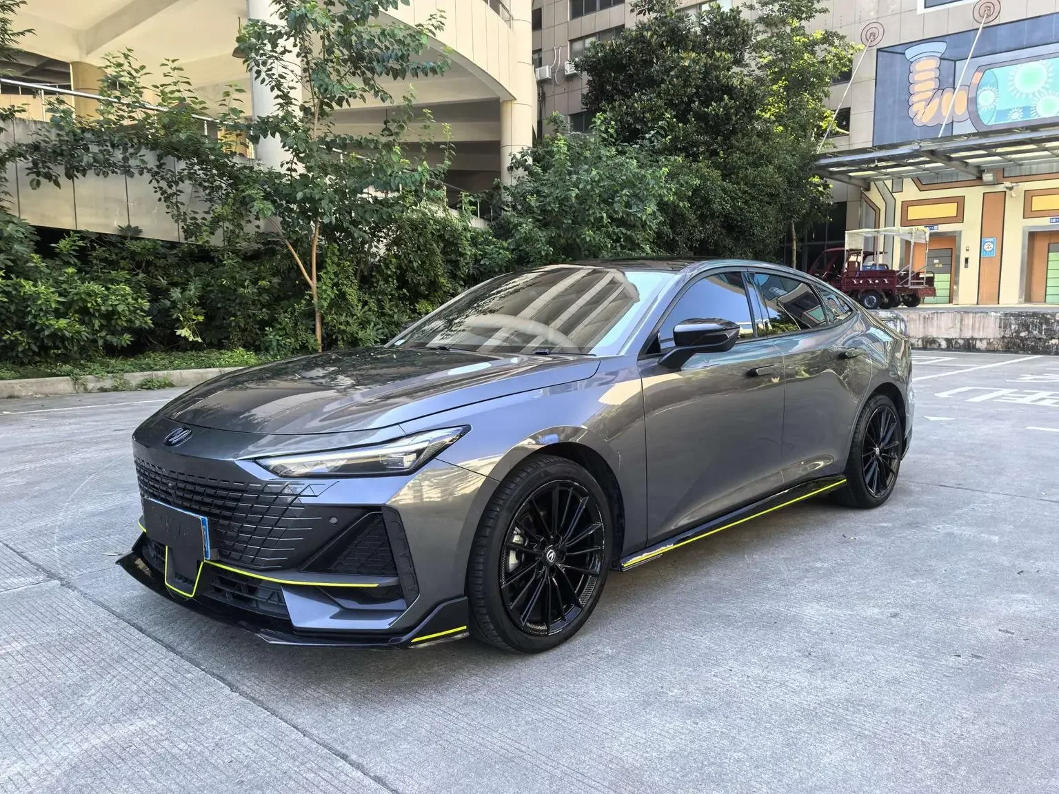 CHANGAN UNI-V