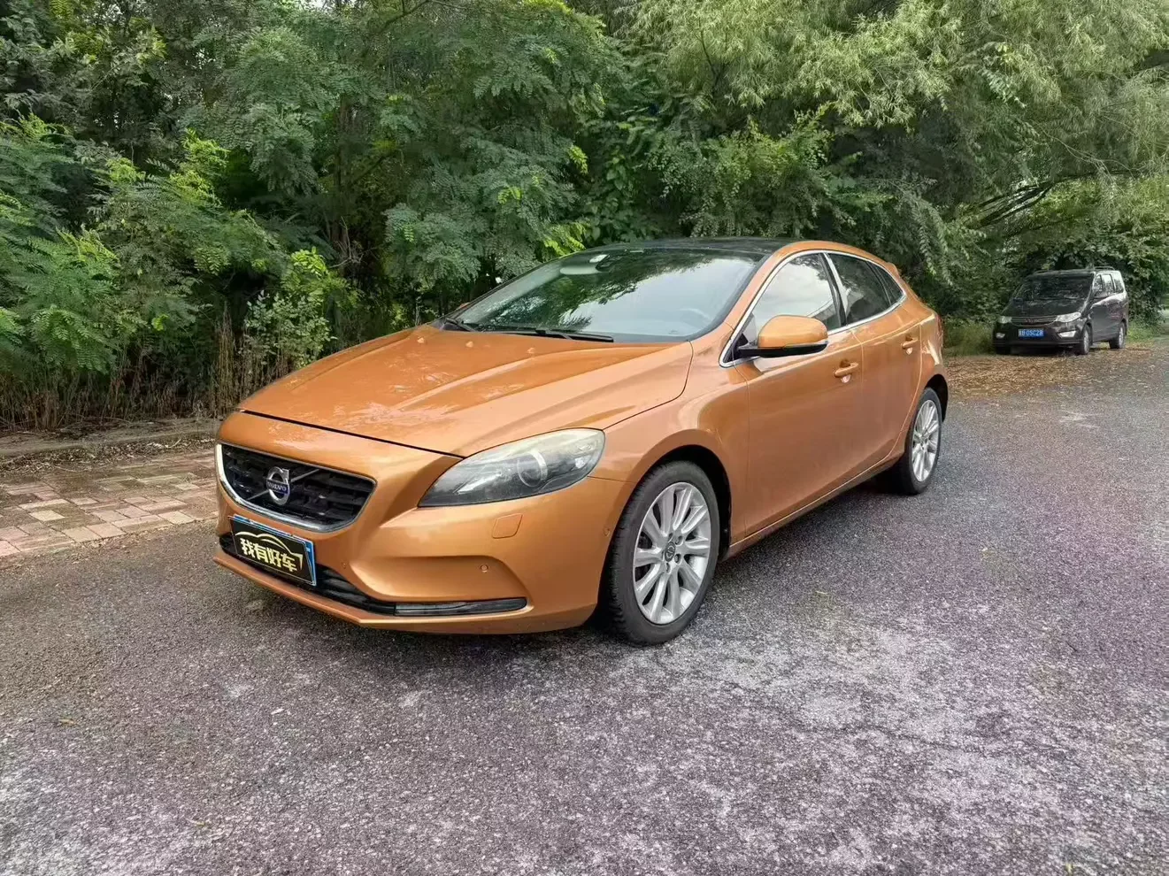 Volvo V40  из Китая