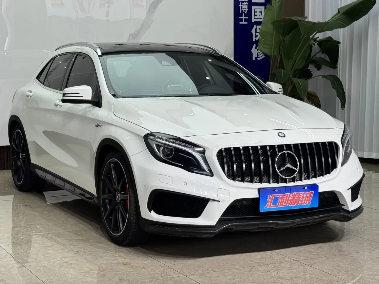 Mercedes-Benz GLA AMG