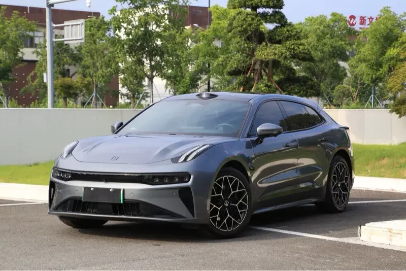 ZEEKR 001
