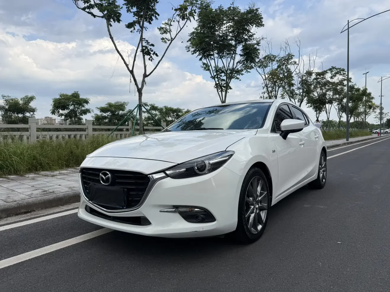 Mazda Axela