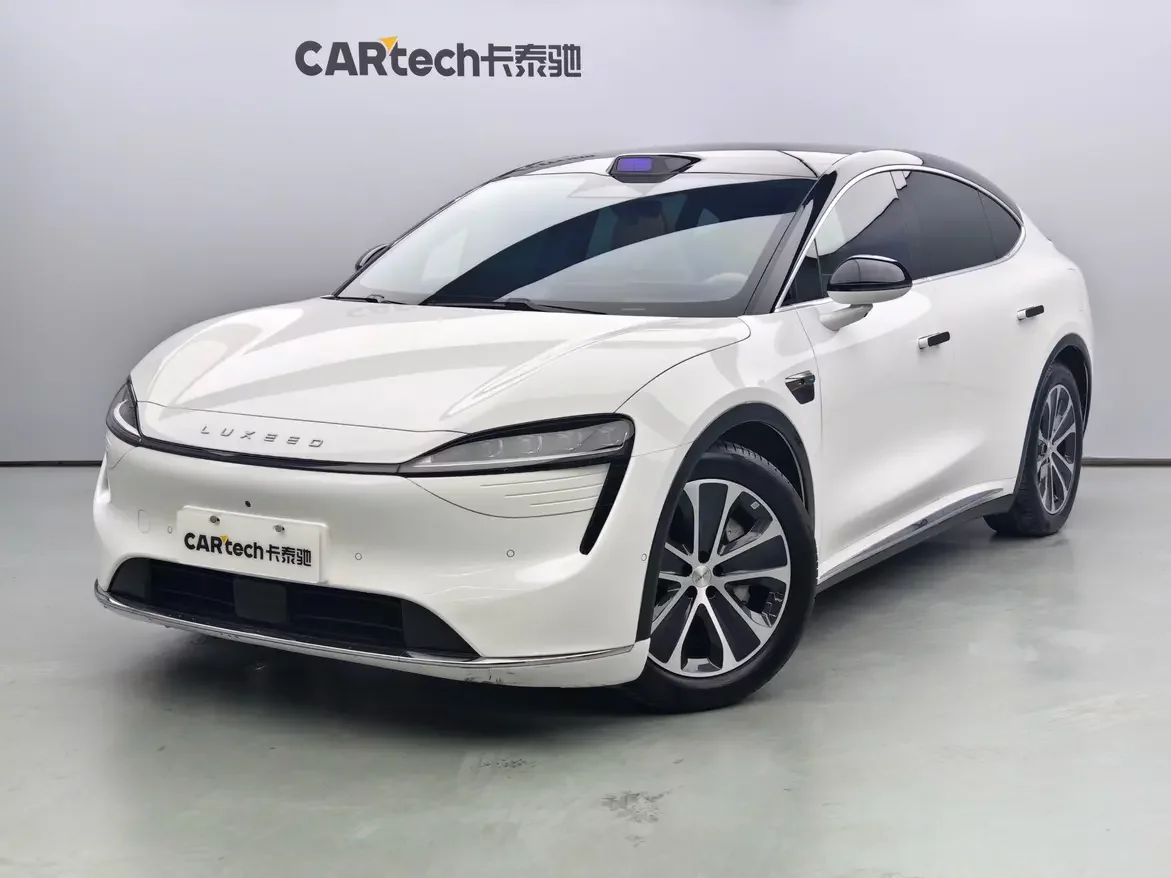 Luxeed Zhijie R7