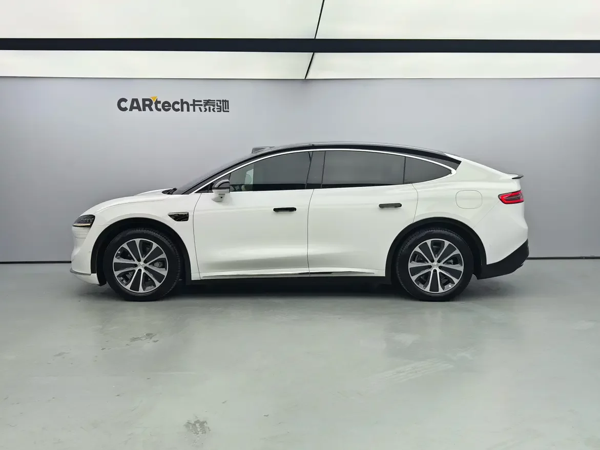 Luxeed Zhijie R7