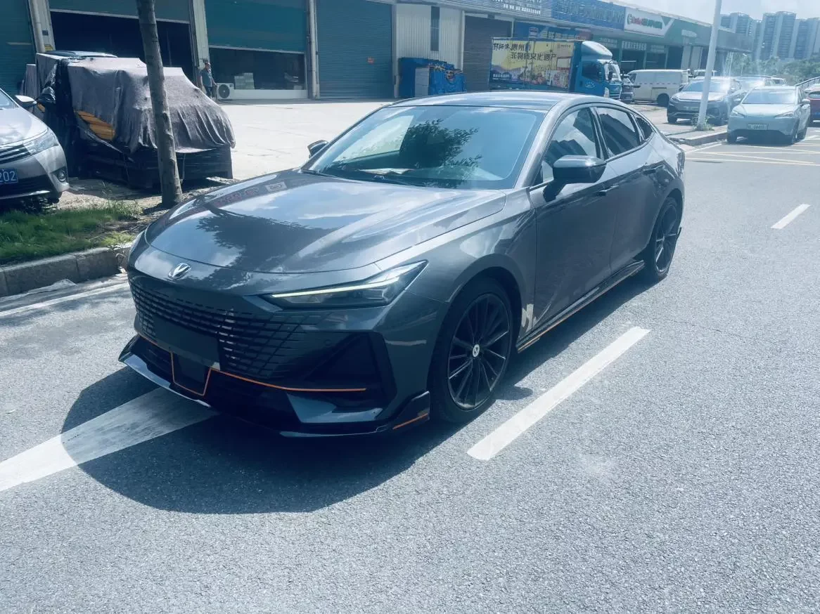 Changan UNI-V