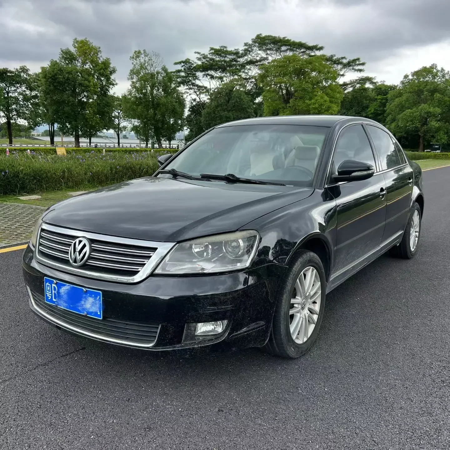 Volkswagen Passat  из Китая
