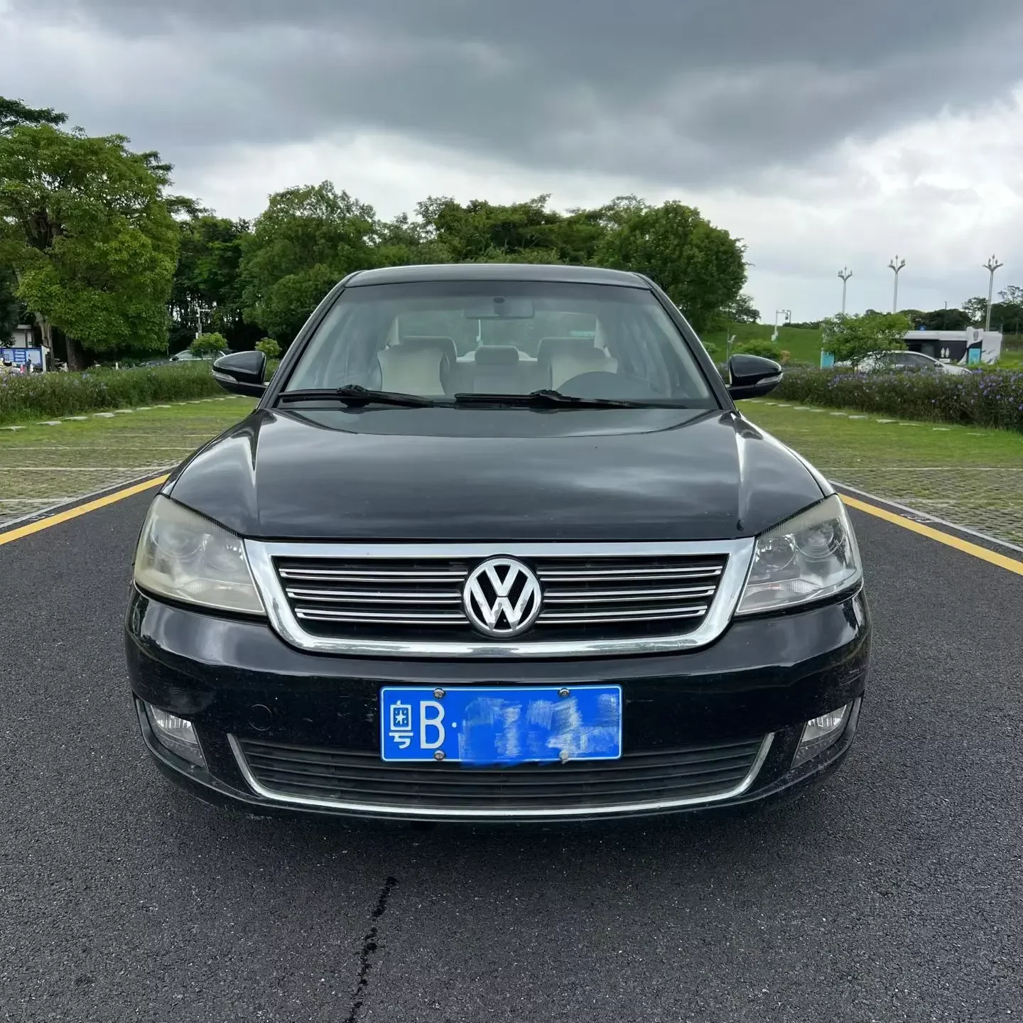 Volkswagen Passat  из Китая
