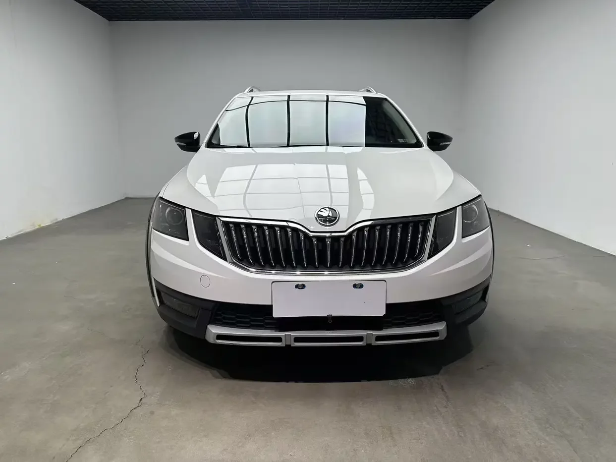 Skoda Octavia  из Китая