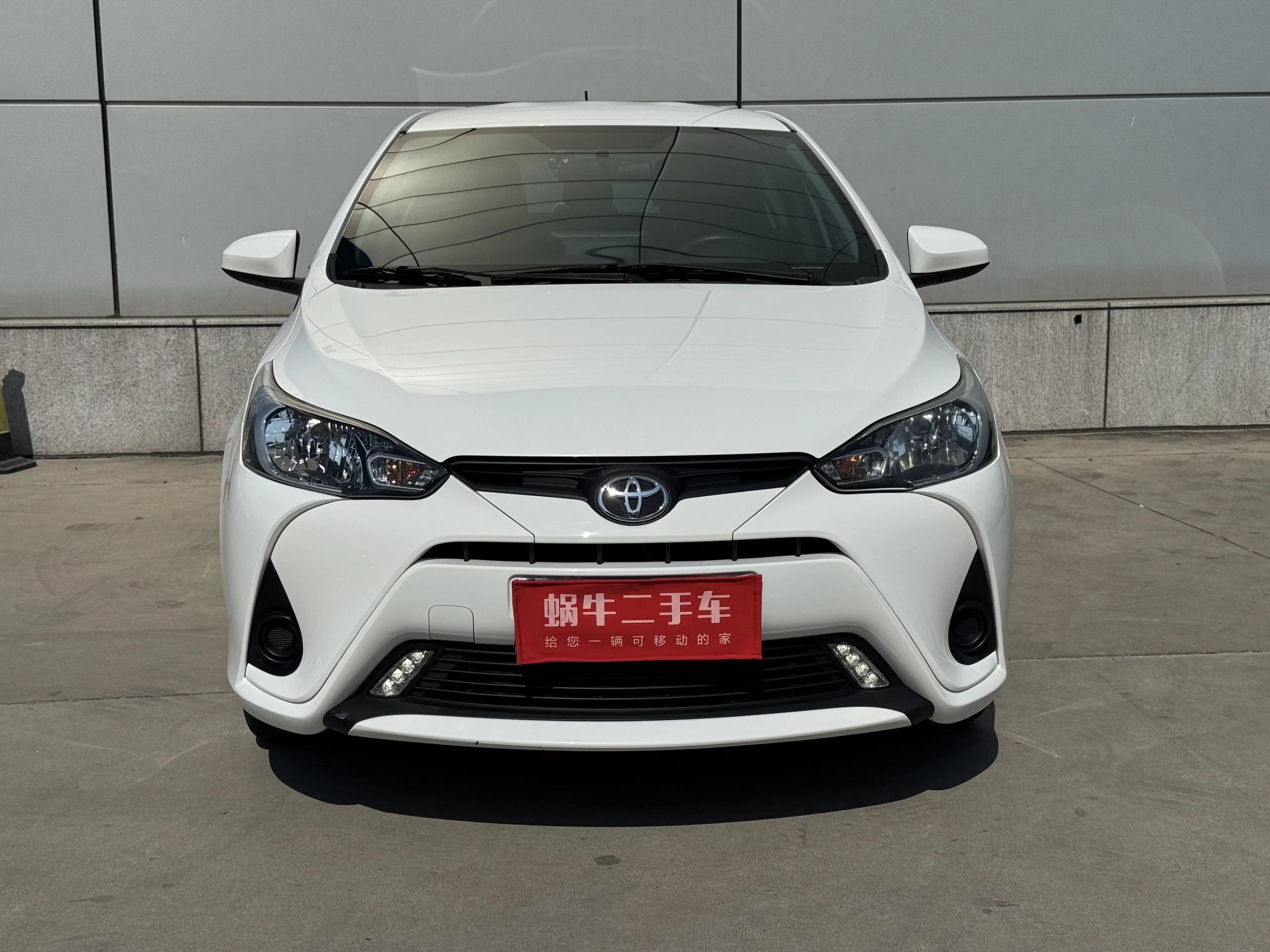 Toyota YARiS L Enjoy  из Китая
