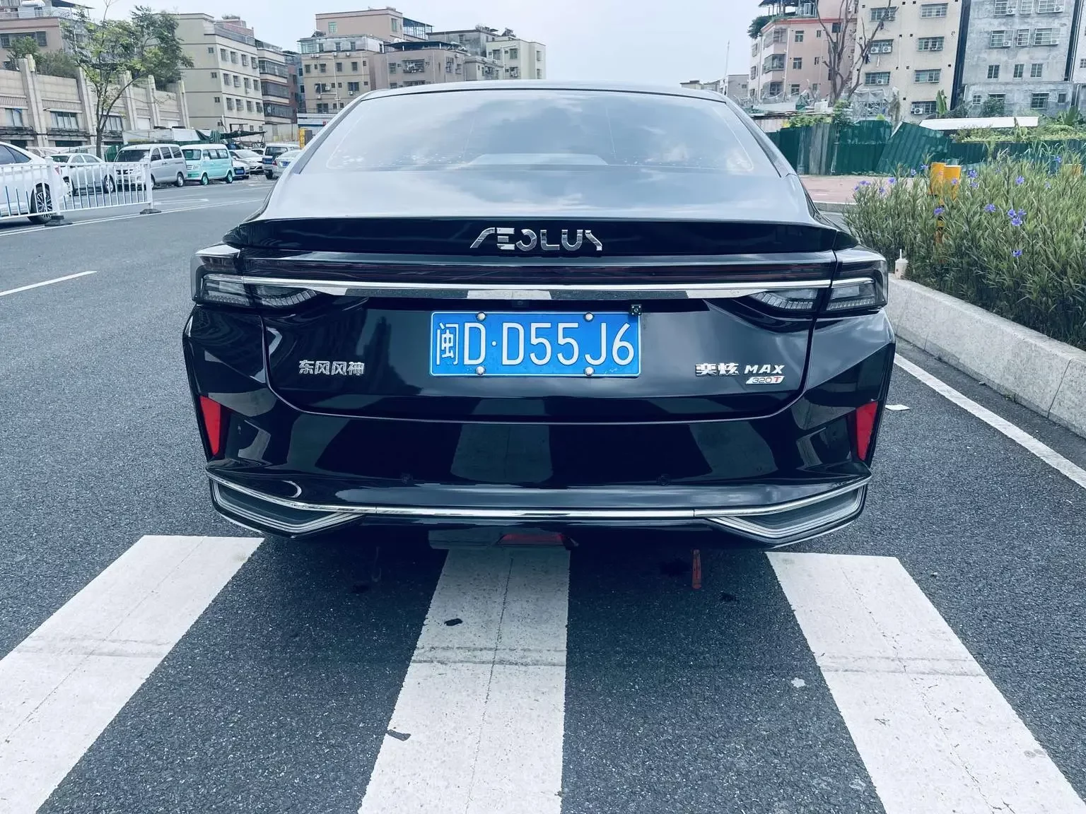 Dongfeng Yixuan MAX