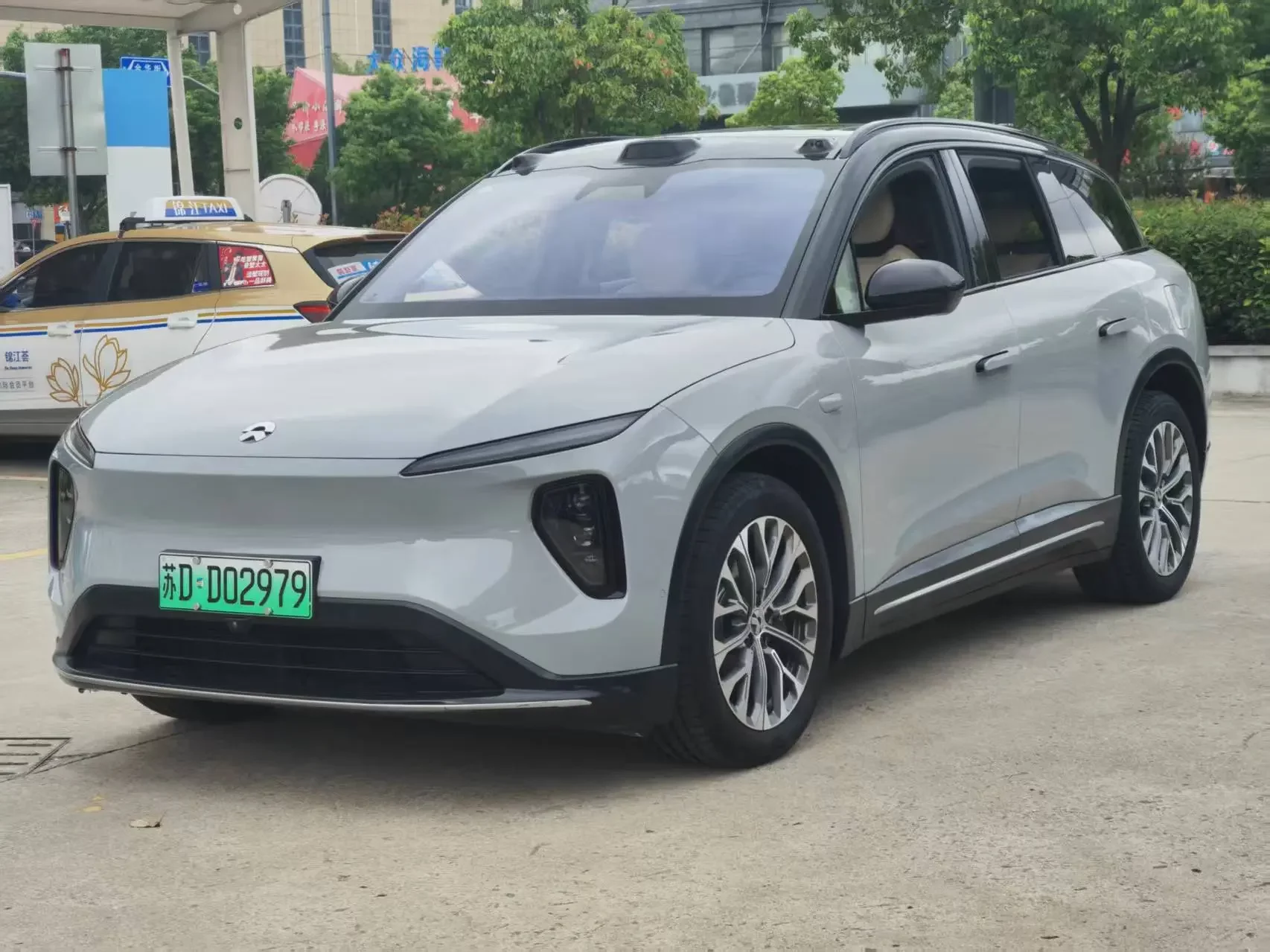 NIO ES6