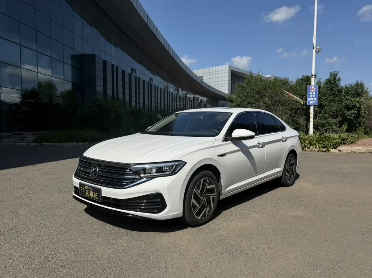 Volkswagen Sagitar