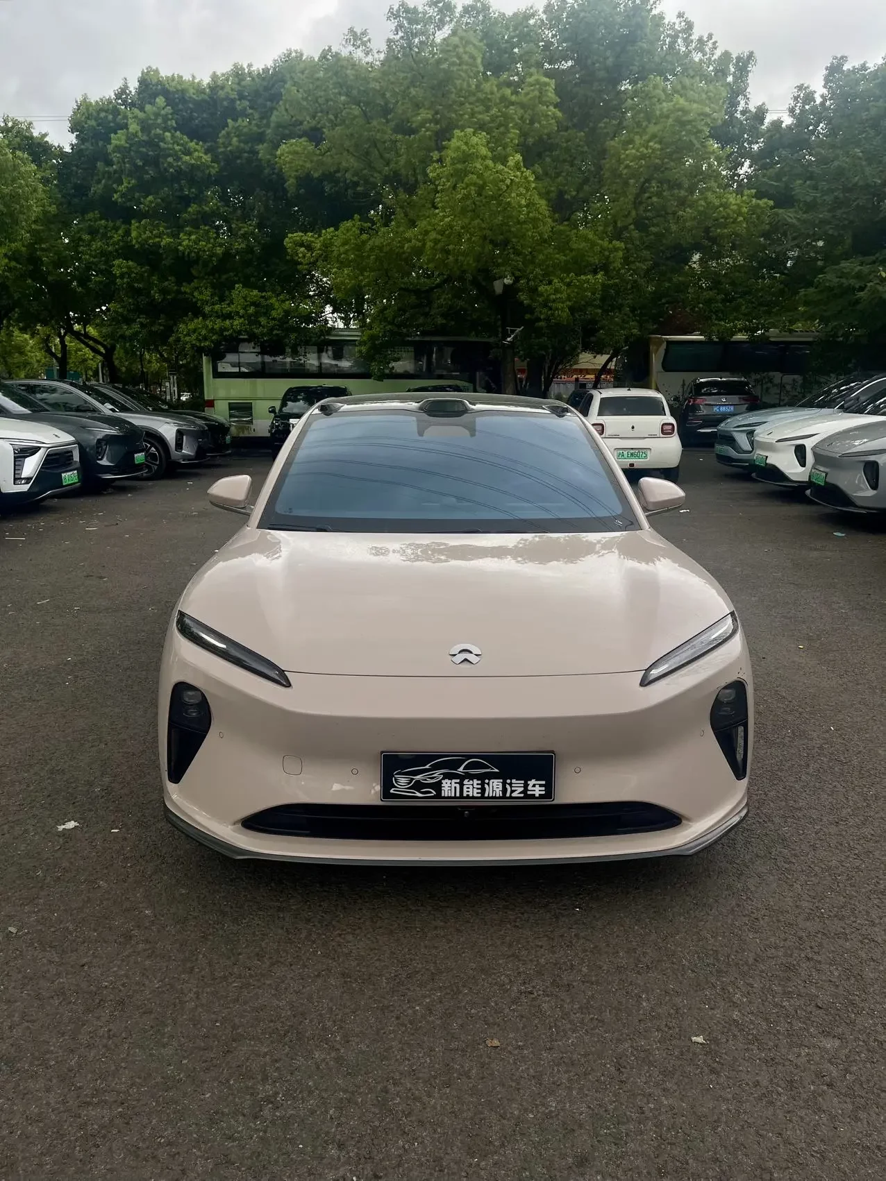 NIO ET5