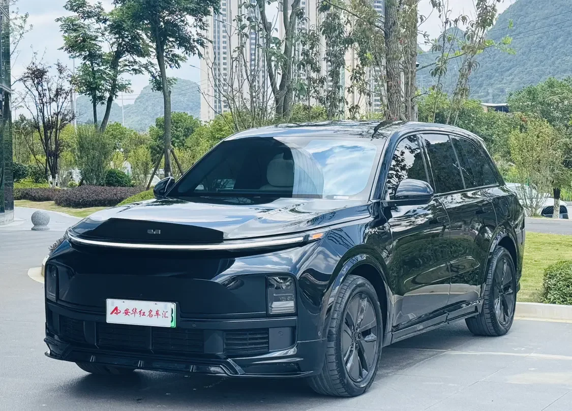 Lixiang L8