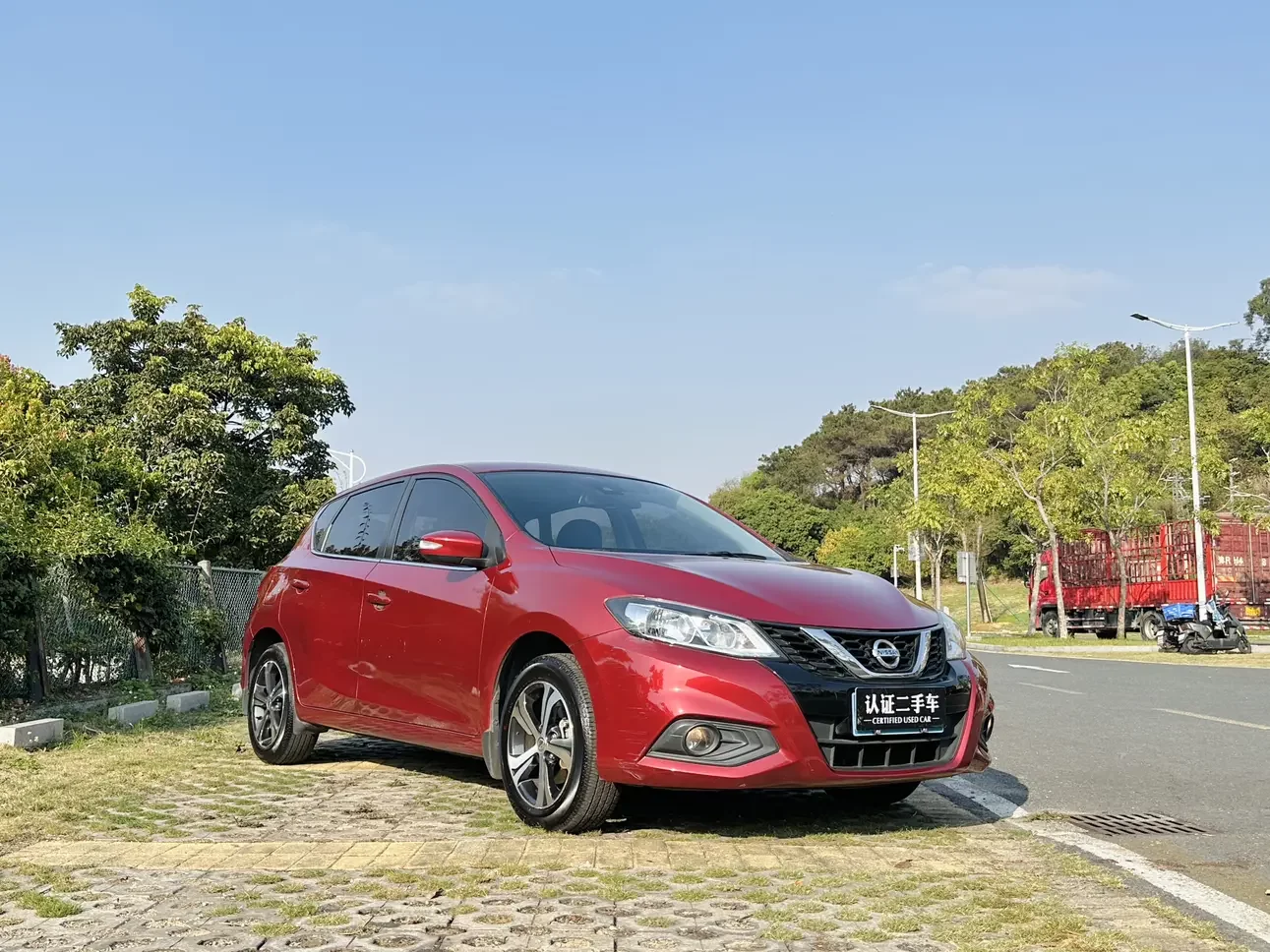 Nissan Tiida
