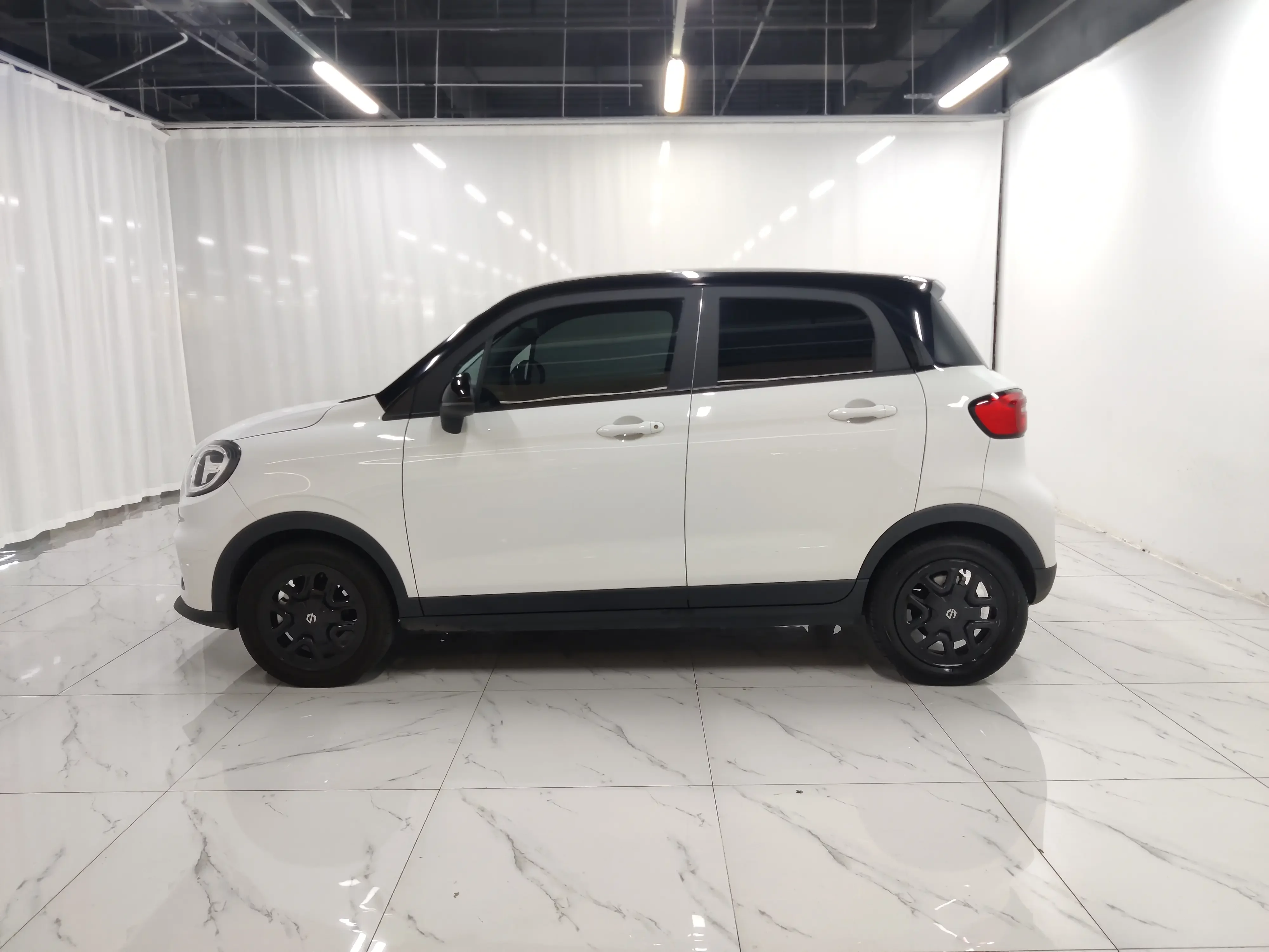 Leapmotor Zero running T03