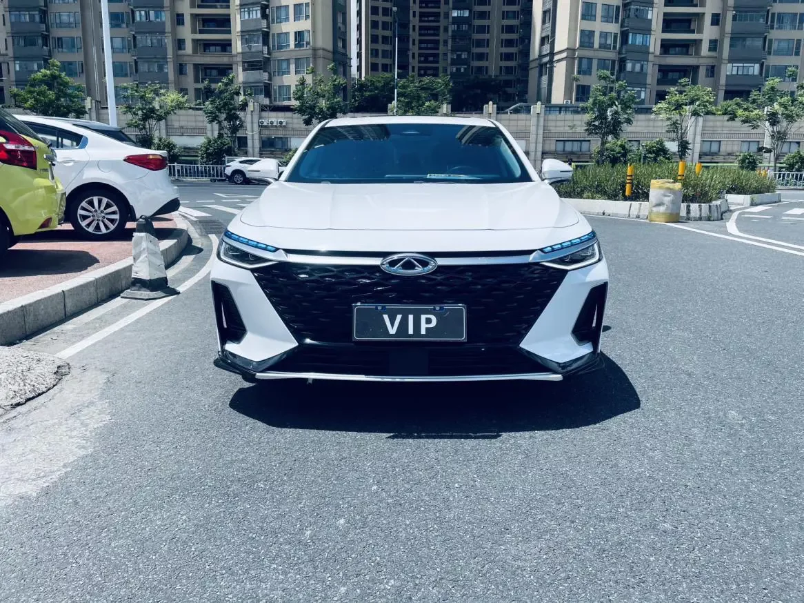 Chery Arrizo 8