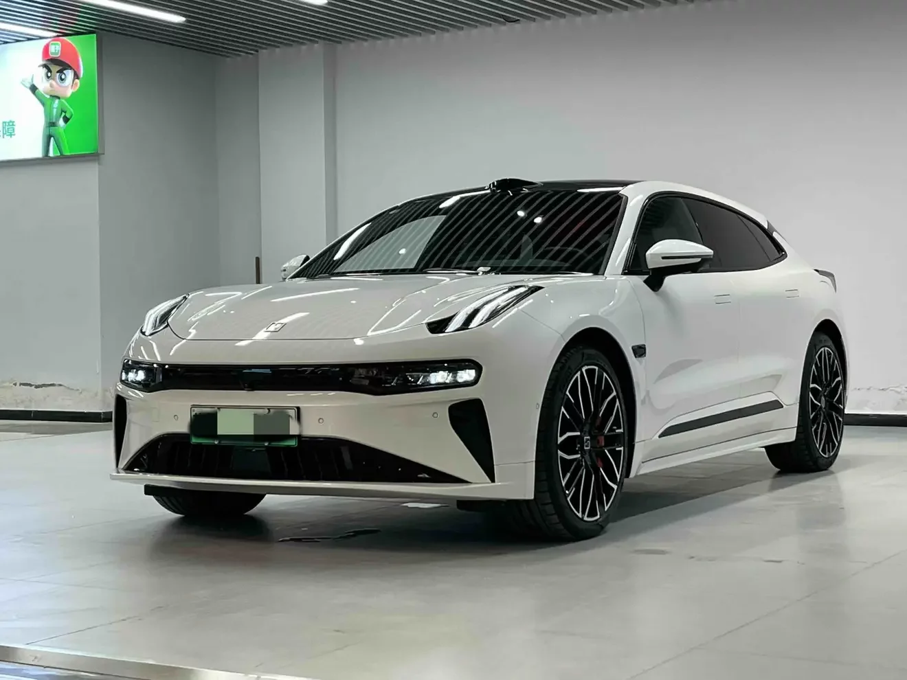 ZEEKR 001