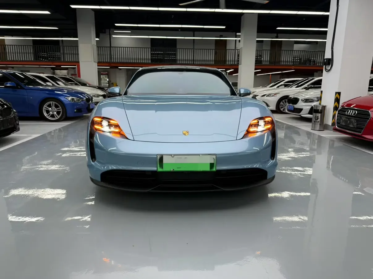 Porsche Taycan  из Китая