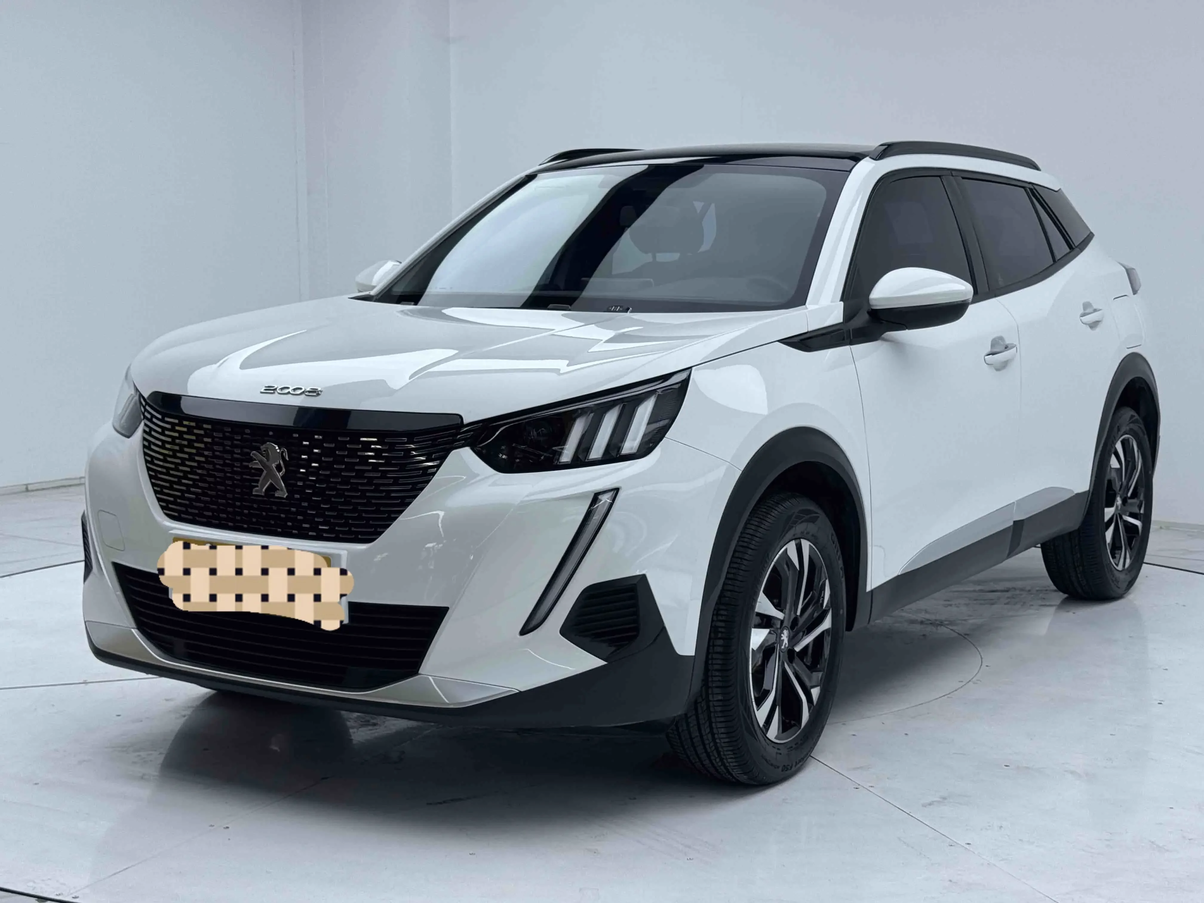 Peugeot 2008  из Китая