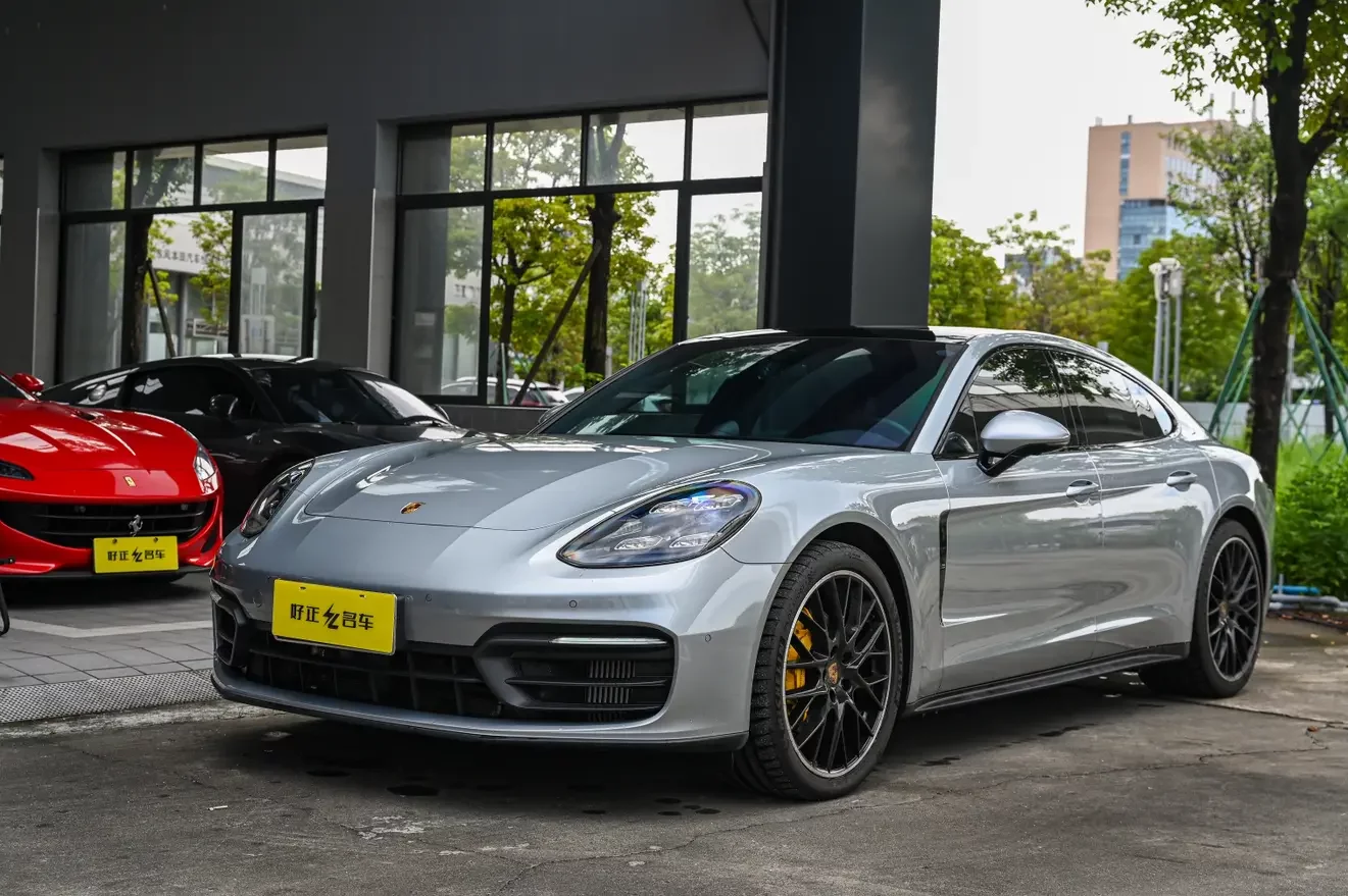 Porsche Panamera
