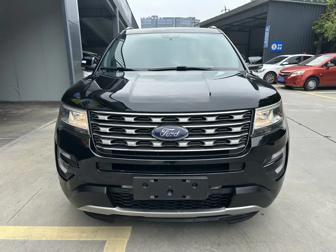 Ford Explorer