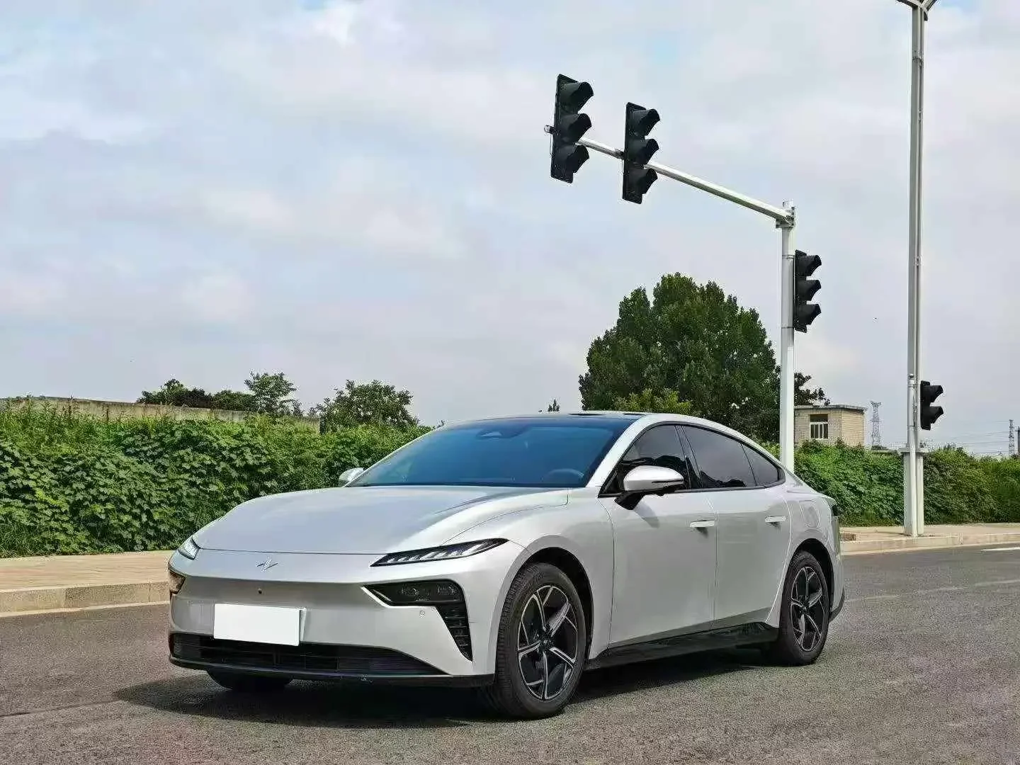 Dongfeng Yipai 007