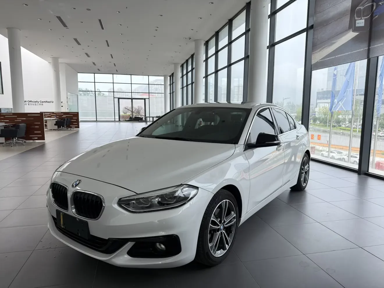 BMW 1 Series  из Китая