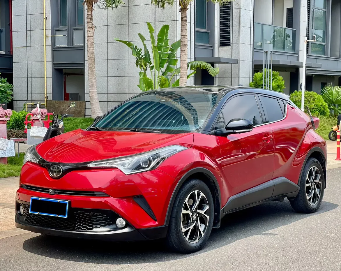 Toyota C-HR  из Китая