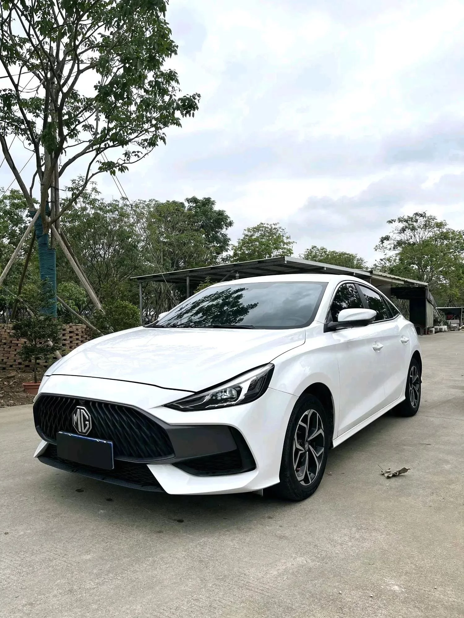 MG 5