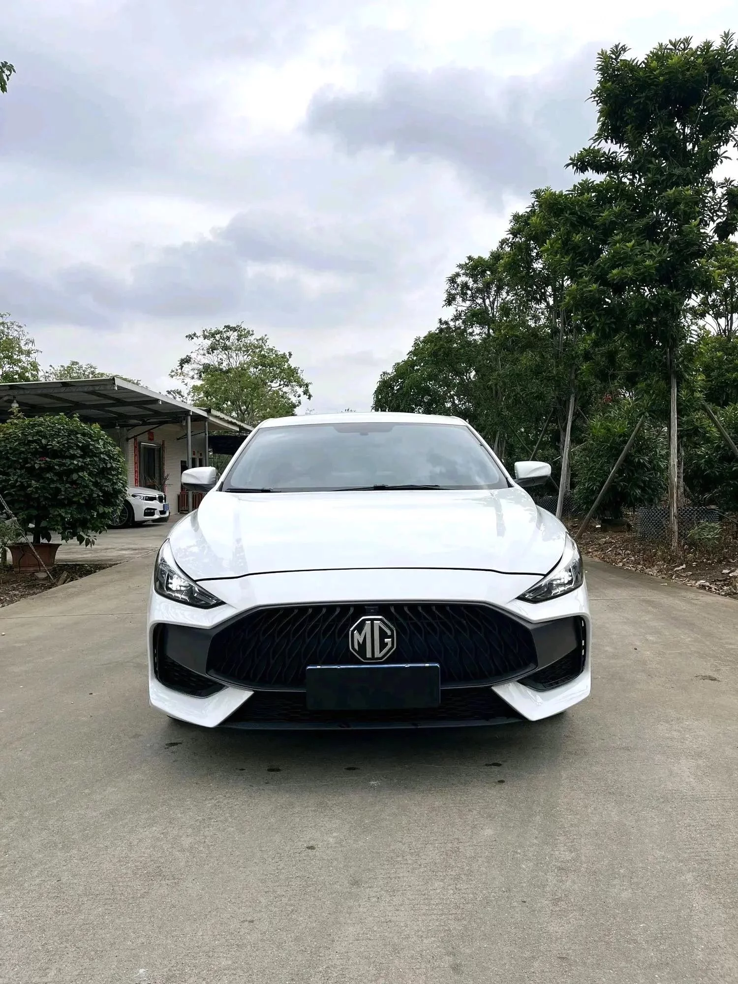 MG 5