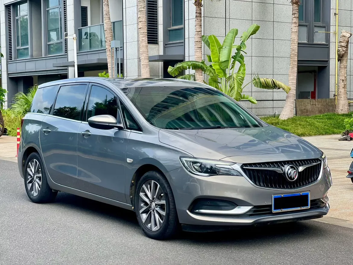 Buick GL6