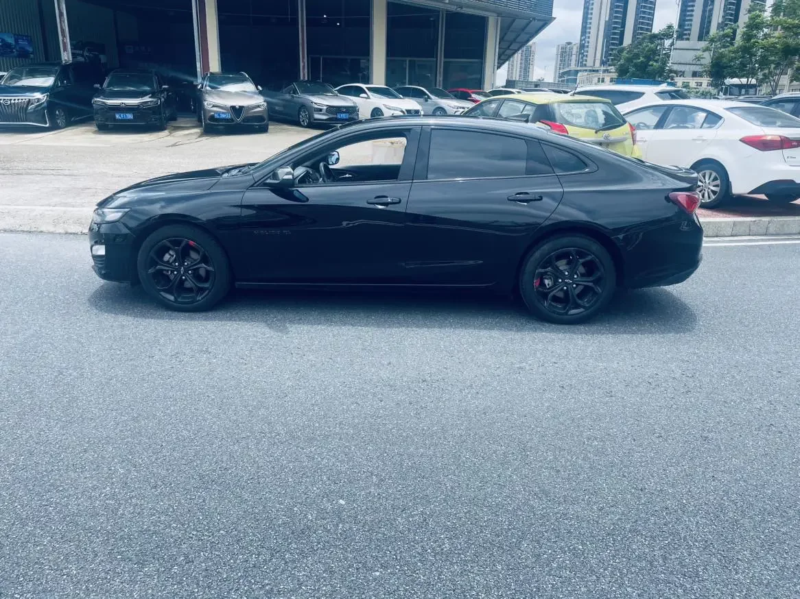 Chevrolet Malibu XL