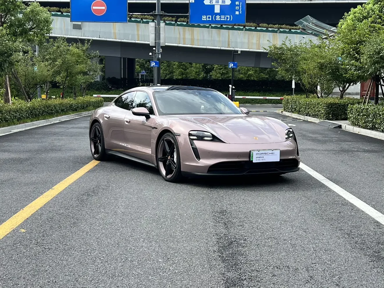 Porsche Taycan