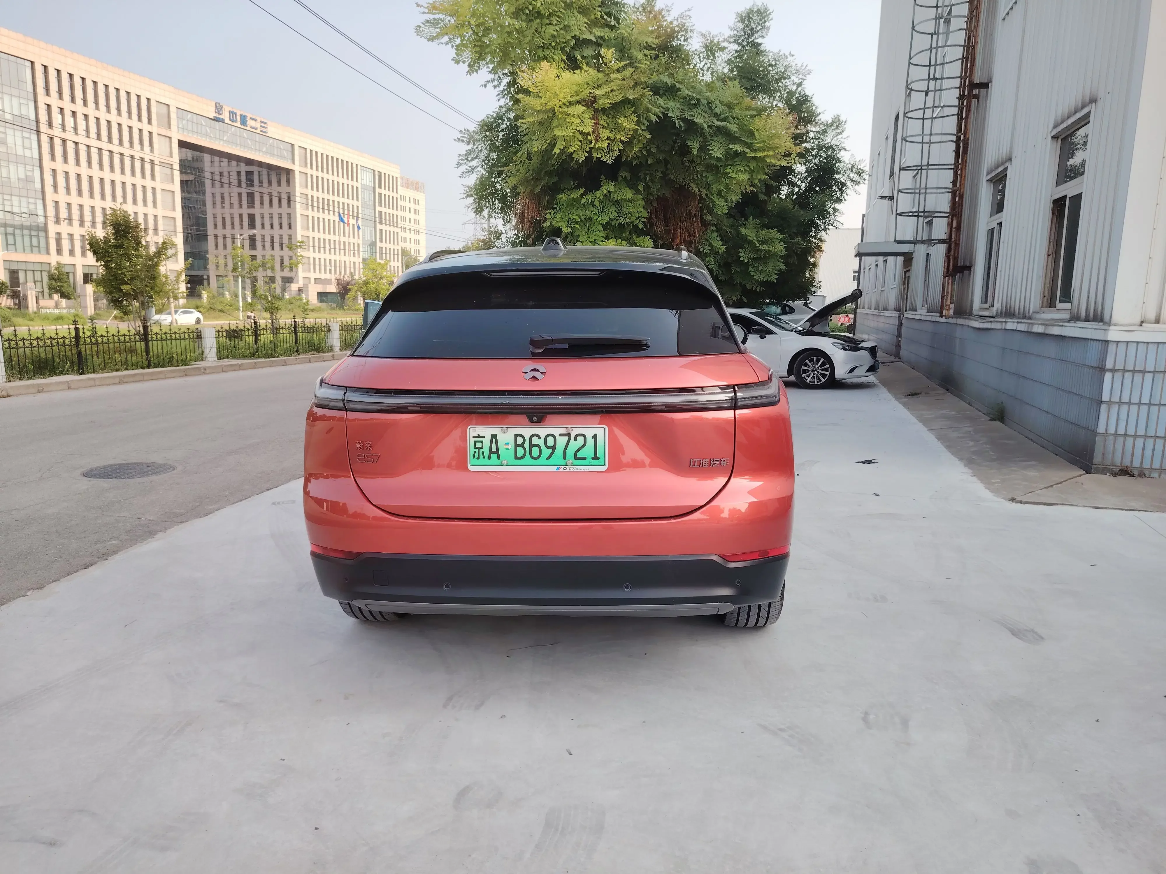 NIO ES7