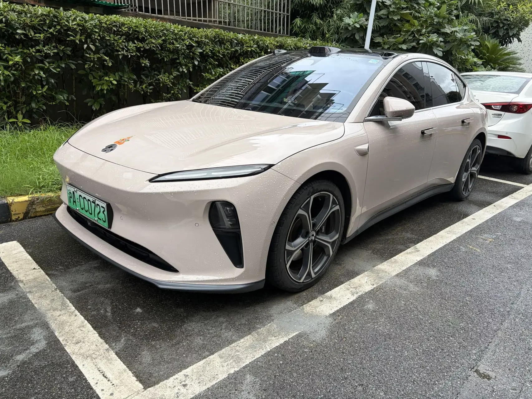 NIO ET5