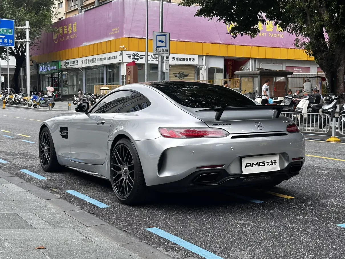 Mercedes-Benz AMG GT