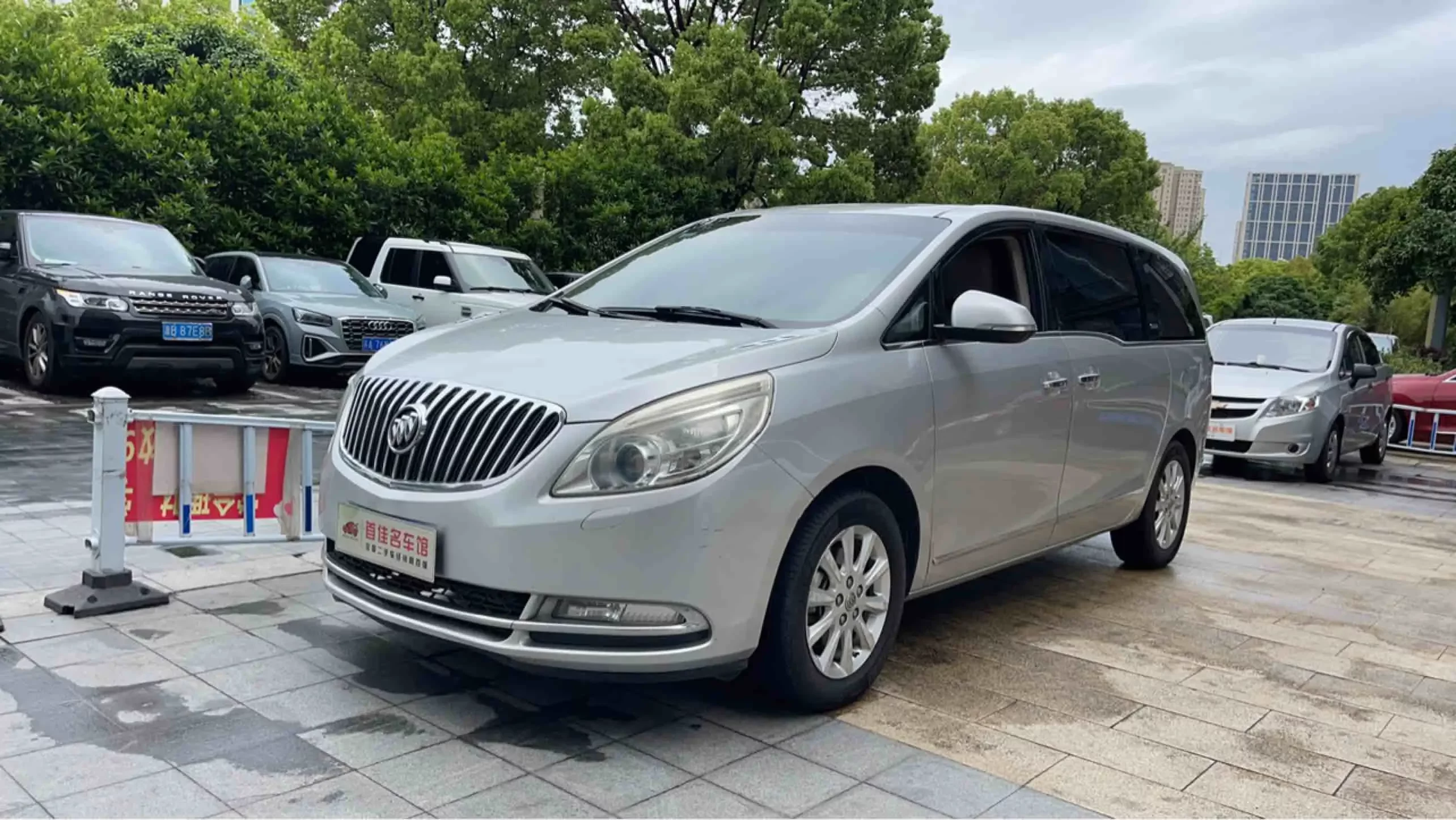 Buick GL8