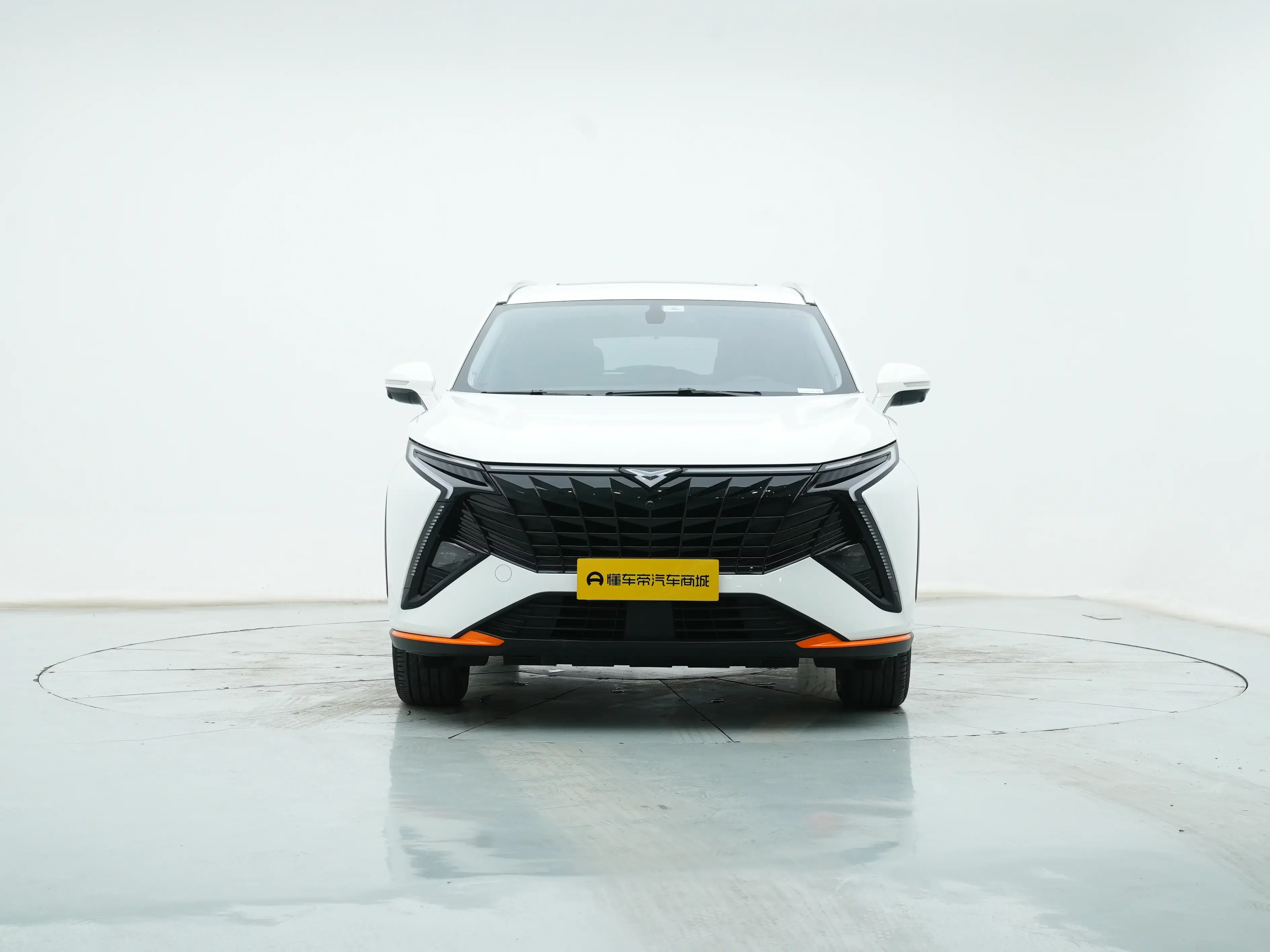 Kaiyi Kunlun  из Китая