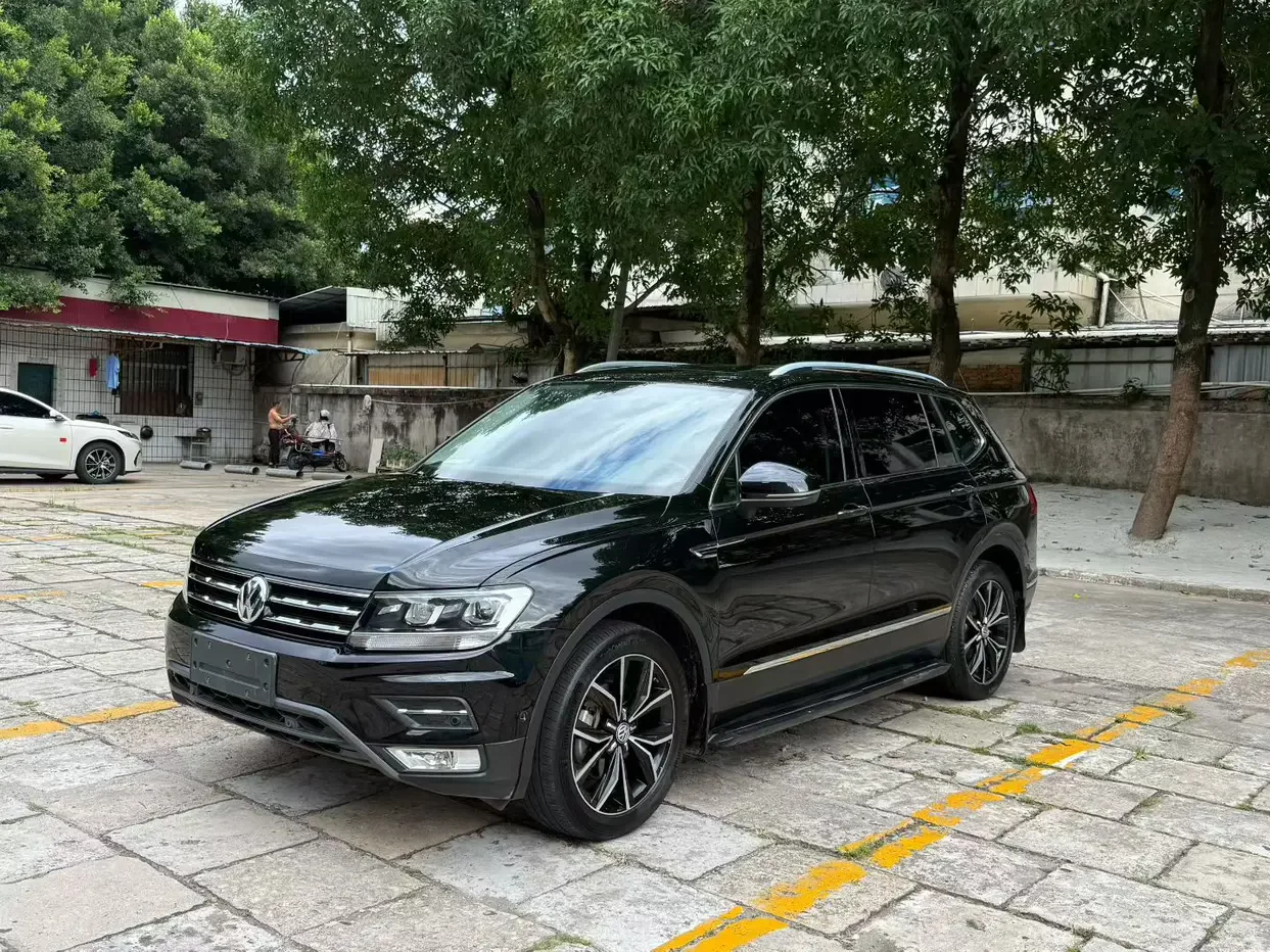 Volkswagen Tiguan L  из Китая