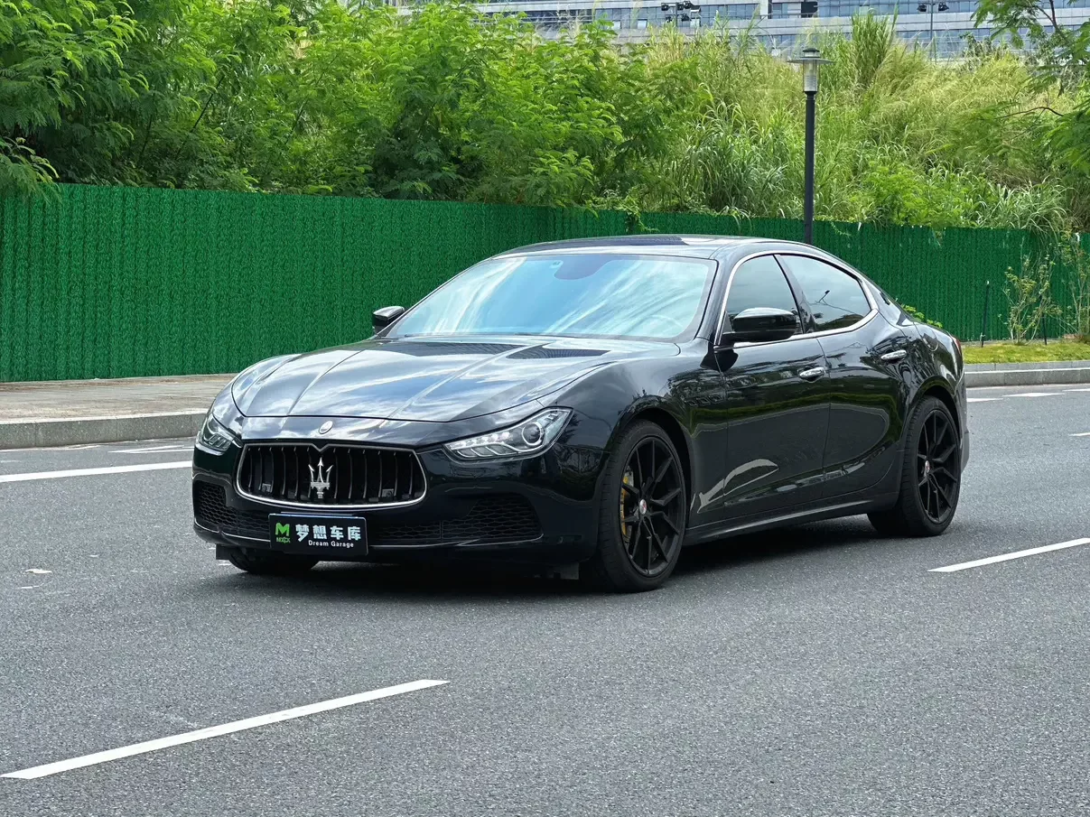 Maserati Ghibli  из Китая