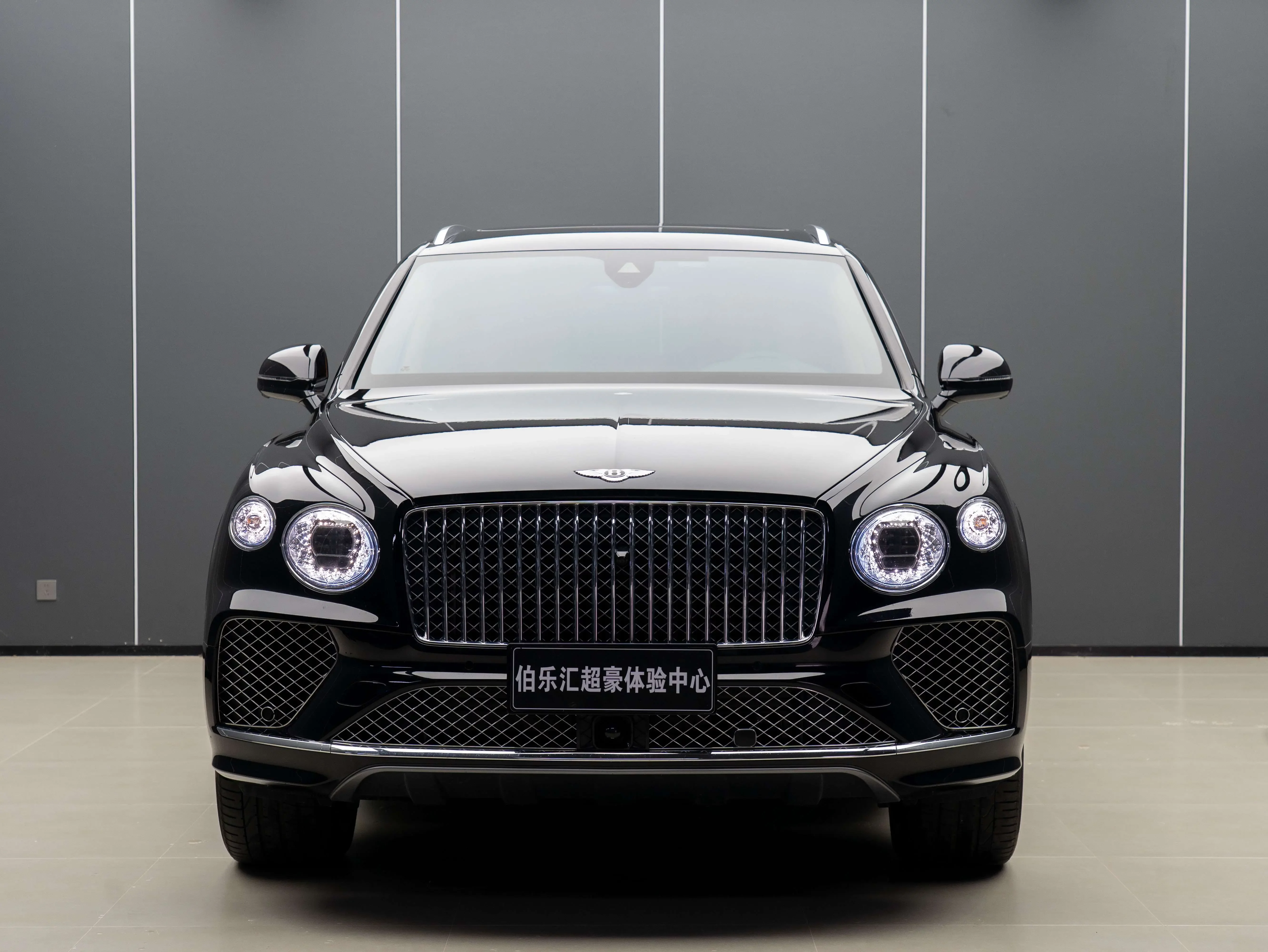 Bentley Bentayga  из Китая