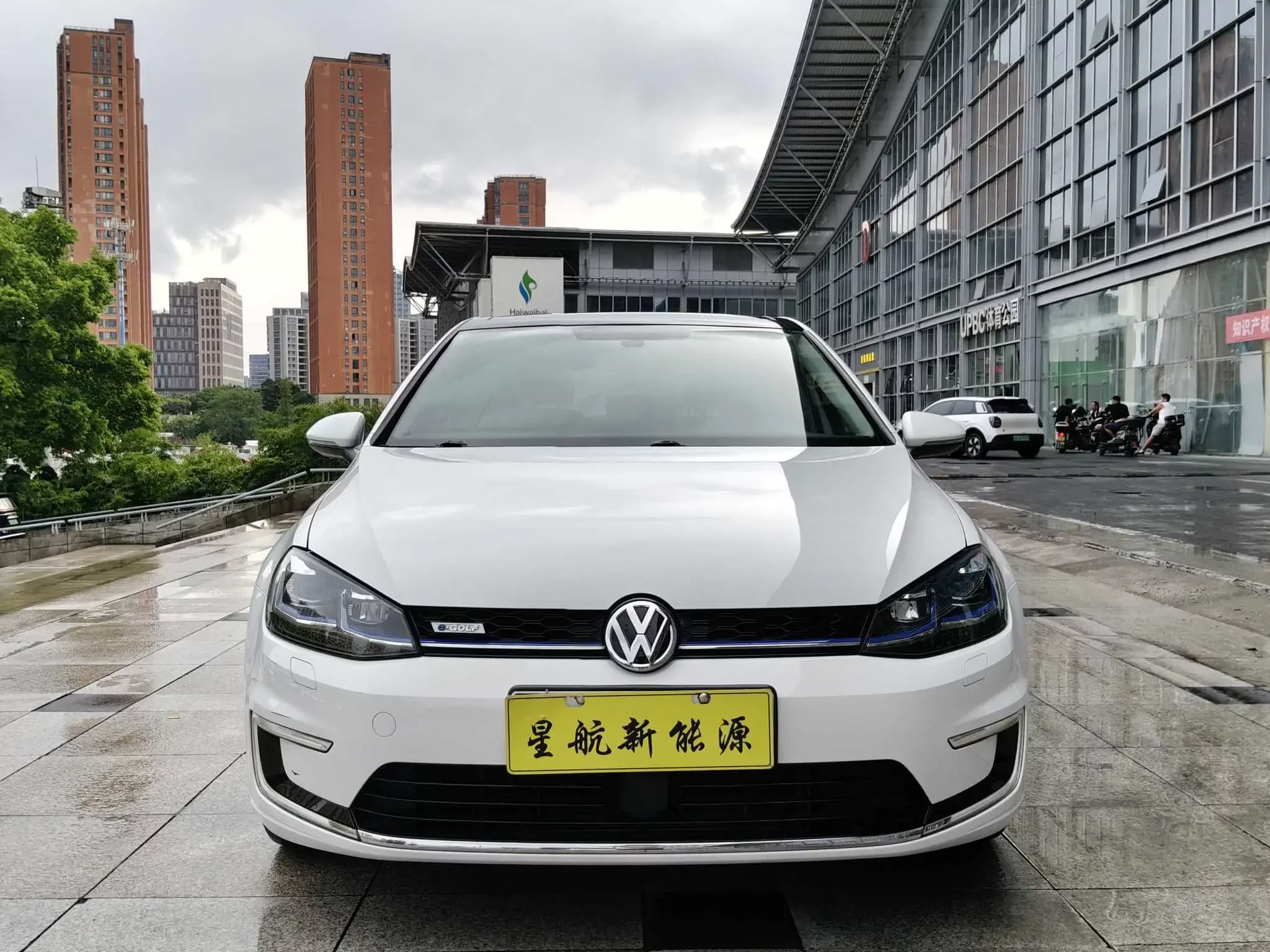 Volkswagen Golf·Pure Electric  из Китая