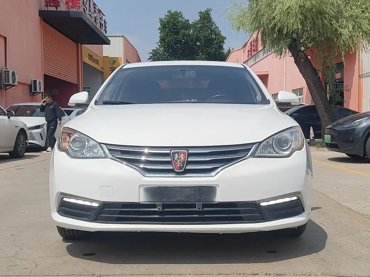 Roewe 360  из Китая