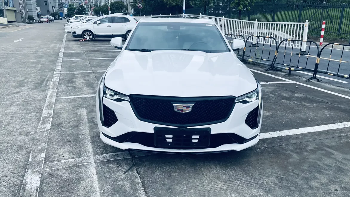 Cadillac CT4