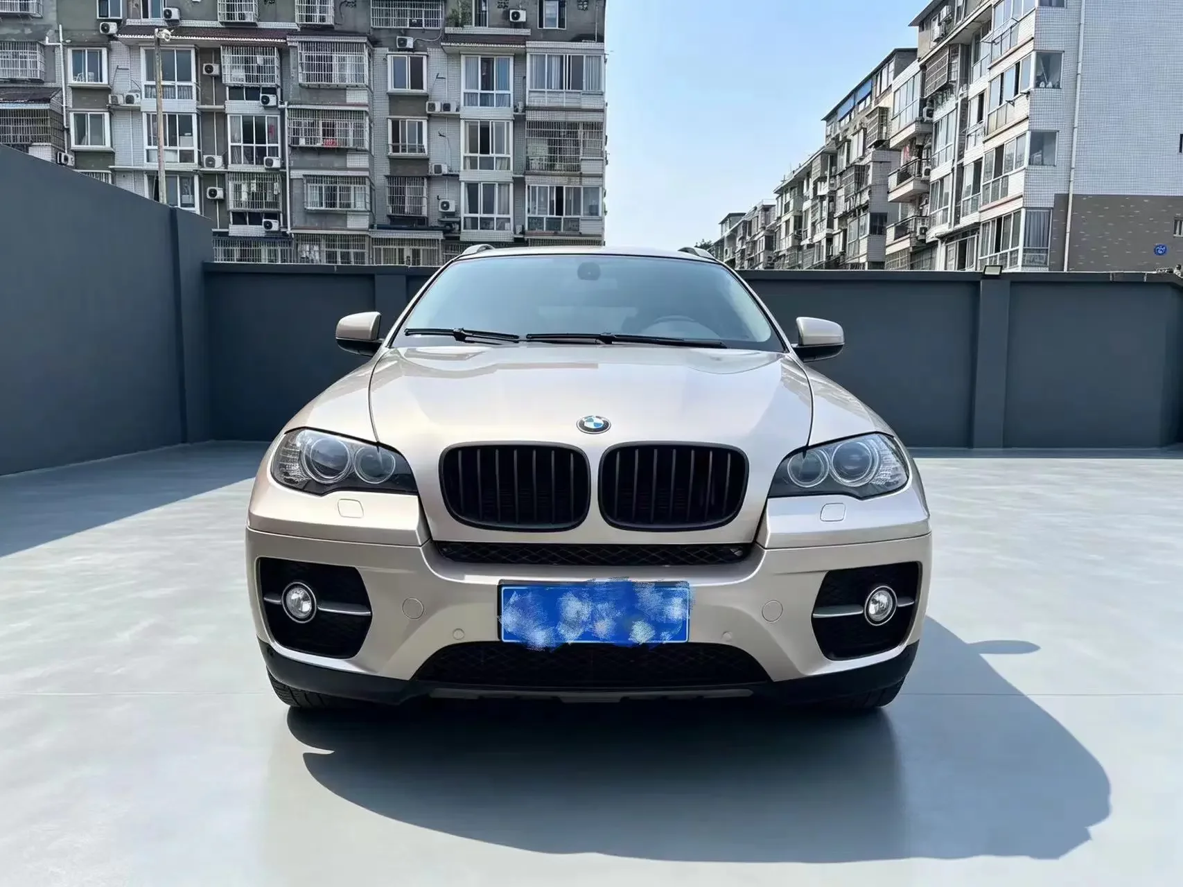 BMW X6  из Китая