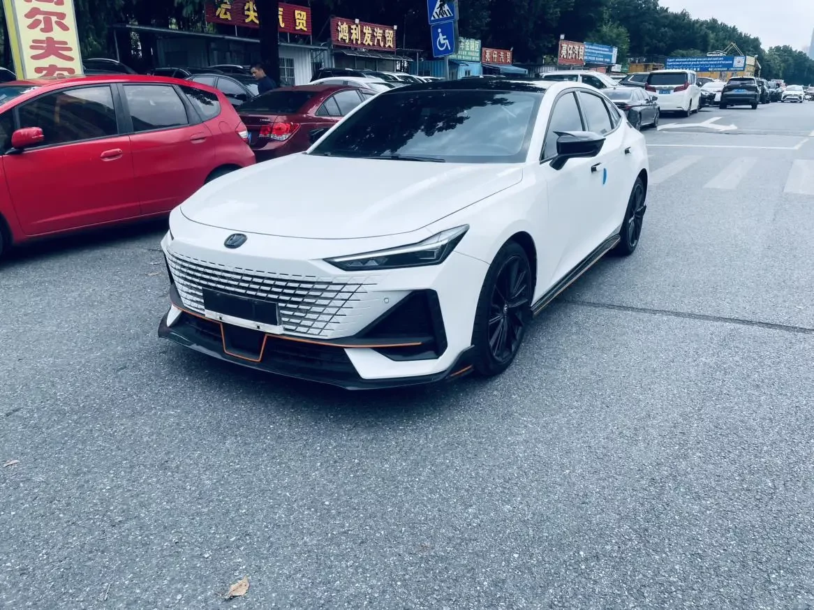 Changan UNI-V