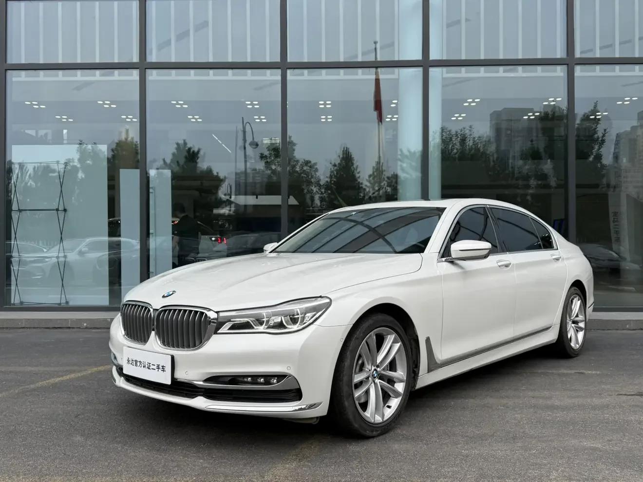 BMW 7 Series  из Китая